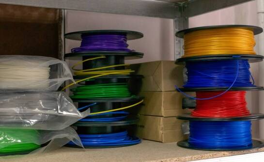 Przegląd kabli i przewodów - co rynek oferuje dla różnych zastosowań?