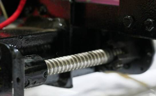 Jakie czynniki wpływają na wybór odpowiedniego śrubowego przenośnika do danej aplikacji?