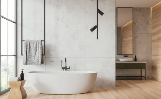 Jak zakup ratalny wpływa na dostępność luksusowych kabin i wanien?