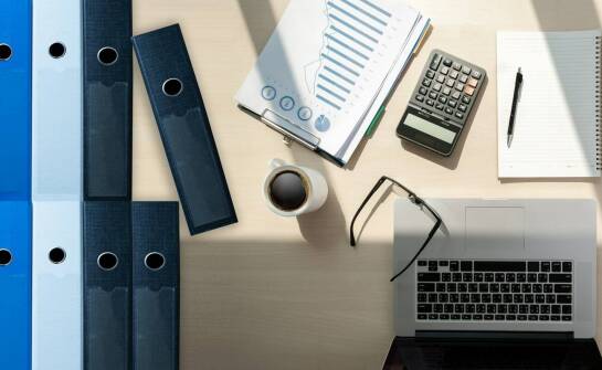 Przewaga wynajmu nad zakupem dla małych i średnich przedsiębiorstw.