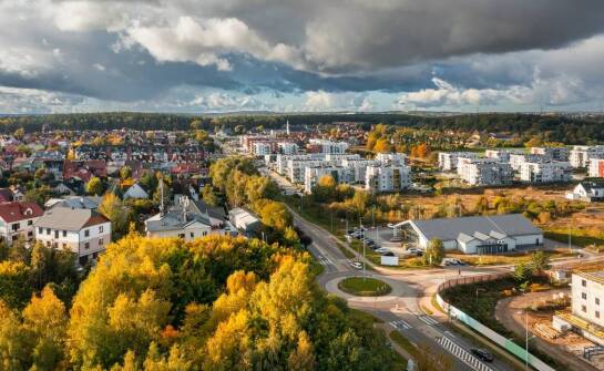 Cykliczne dostawy wody: jakie korzyści dla mieszkańców w Poznaniu?