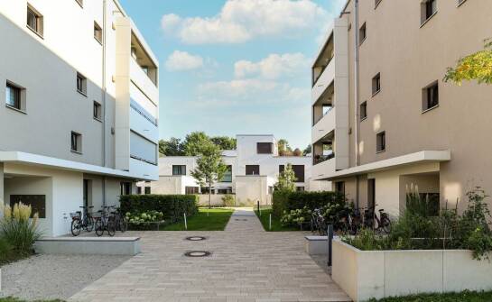 Rola pomp ciepła w zmniejszaniu kosztów ogrzewania w wielorodzinnych domach