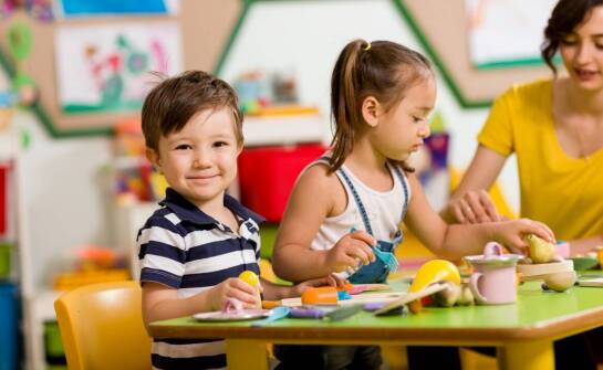 Kreatywne warsztaty dla dzieci: jak muzeum rozwija wyobraźnię najmłodszych