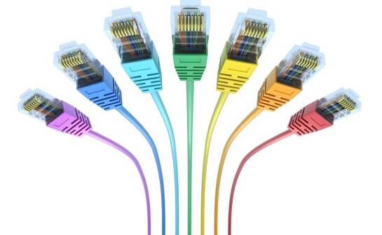 Jak kable połączeniowe patchcord wpływają na jakość transmisji danych?