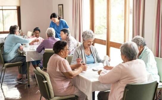 Rola terapii zajęciowej w procesie integracji mieszkańców w domu opieki