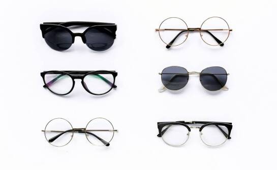 Różne typy okularów i ich zastosowanie – przewodnik dla klienta