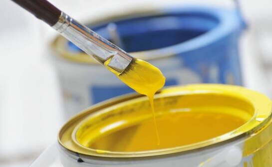 Ekstrakcyjna benzyna jako nieodzowny składnik w produkcji farb i lakierów