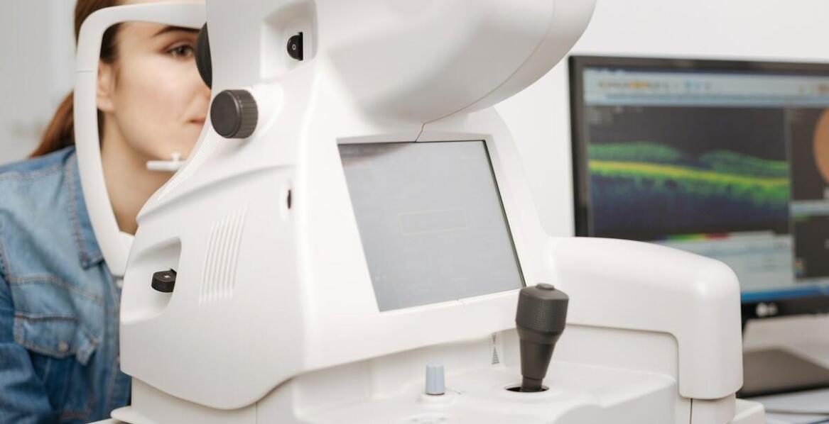 Zalety korzystania z nowoczesnych metod laseroterapii w okulistyce