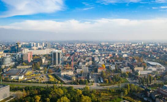 Jak transport odpadów wpływa na efektywność skupu złomu we Wrocławiu?