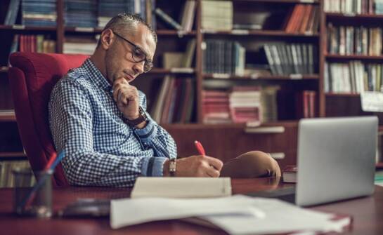 Ubezwłasnowolnienie a prawo rodzinne – jak adwokat może pomóc w procesie sądowym?