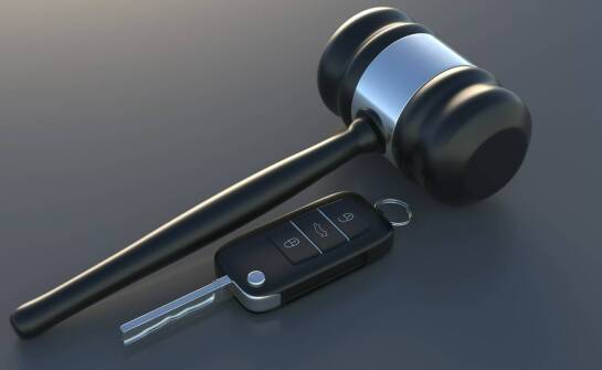 Porady prawne dotyczące skrócenia okresu zakazu prowadzenia pojazdów.