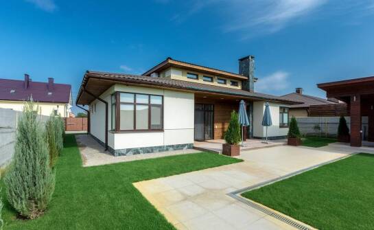 Jakie rozwiązania oferują przydomowe oczyszczalnie ścieków w zakresie wykorzystania ponownego wody?