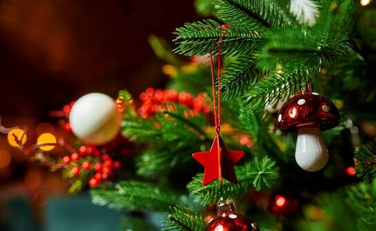 Rzemieślnicze podejście do tworzenia choinek świątecznych