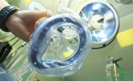 Znaczenie aparatury do wziewnego znieczulenia w bezpiecznych zabiegach chirurgicznych