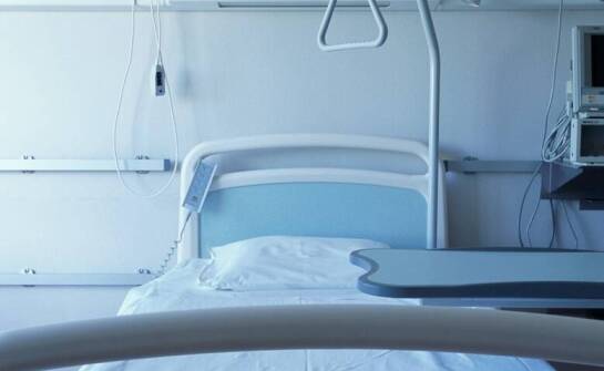 Jakie są kluczowe cechy podnośników dostępnych w sklepie medycznym?