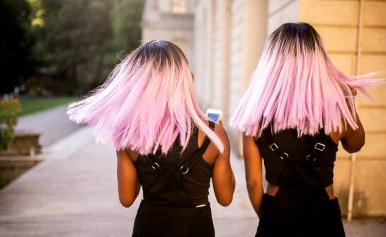 Zalety noszenia peruk damskich w Bielsko-Białej: co warto wiedzieć?