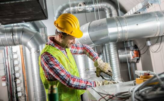 Jakie korzyści wynikają z profesjonalnego montażu systemów chłodniczych?