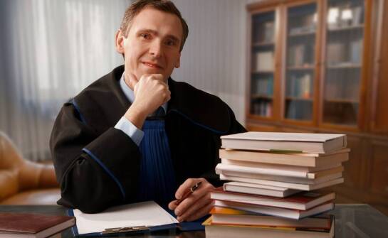 Doradztwo prawne dla osób fizycznych – jak adwokat w Rzeszowie może pomóc?