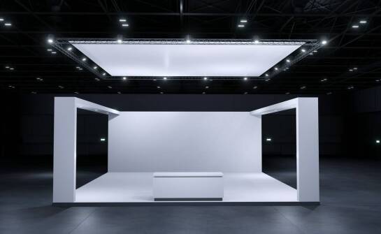 Jak LED kasetony mogą zwiększyć atrakcyjność Twojego stoiska na targach?