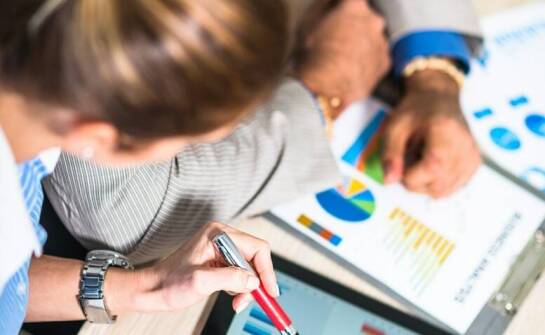 Jak rynkowe badania wspierają rozwój strategii marki?