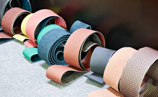 Sorbenty w praktyce: jak skutecznie usuwają wycieki?