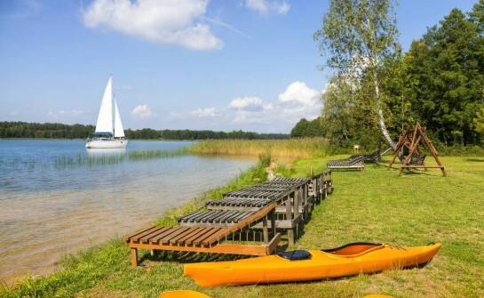 Noclegi we Wronkach: oferta dla miłośników sportów wodnych