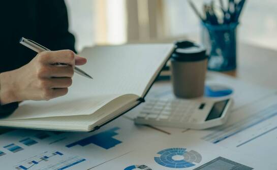 Rola prawnych konsultacji w procesie dochodzenia odszkodowań za nieruchomości szkody