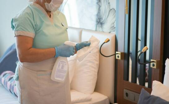 Znaczenie dokładności w procesie sprzątania po osobach zmarłych