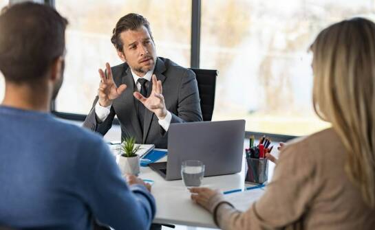 Jak doradca kredytowy we Wrocławiu wspiera przedsiębiorców w uzyskaniu leasingu finansowego?