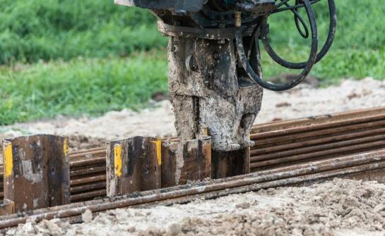 Jakie są najnowsze rozwiązania w zakresie obudowy wykopu w trudnych warunkach gruntowych?