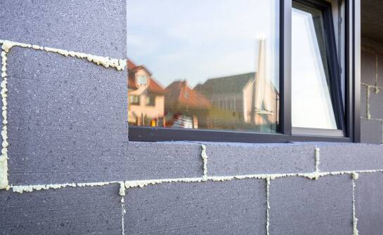 Styropian grafitowy a tradycyjne metody dociepleń – porównanie efektywności