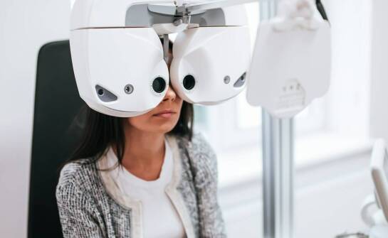 Nowoczesne technologie w diagnostyce wzroku – co oferuje nasz salon?