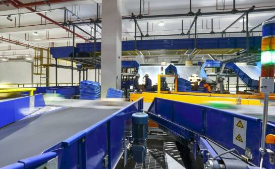 Jak systemy lift mogą zrewolucjonizować procesy logistyczne w zakładach przemysłowych?