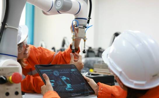 Wpływ nowoczesnych technologii na montaż urządzeń dźwignicowych