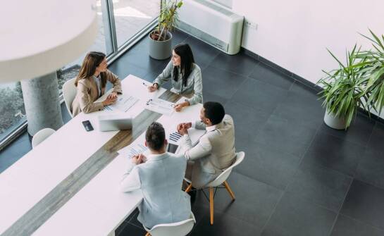 Wpływ outsourcingu na zgodność z przepisami prawa pracy