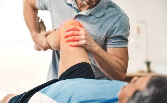 Jakie są najczęstsze urazy kolana i jak ortopeda je leczy?