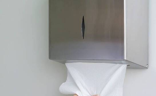 Jakie są kluczowe czynniki przy wyborze papierowych ręczników ZZ dla firm?