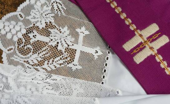 Conical chasuble and Other Styles of Liturgical Vestments: A Comparison