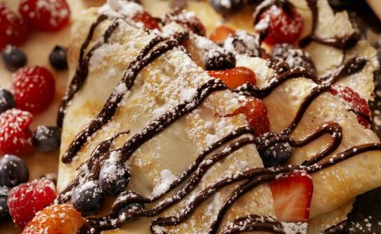 Do jakich cukierniczych wyrobów stosować deserową czekoladę 45%?