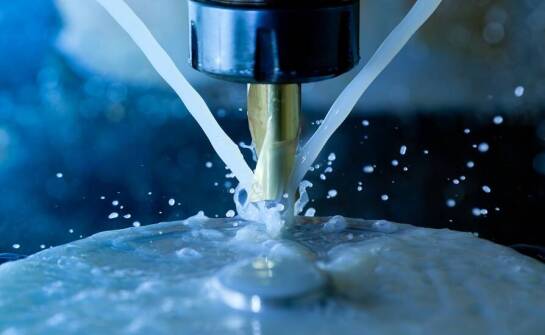 Innowacyjne cięcie kamienia przy użyciu metody waterjet