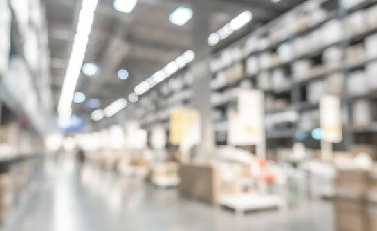 Jak używane półkowe regały mogą wspierać zrównoważony rozwój firmy?