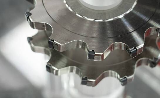 Znaczenie dokładności wykonania modułowych kół zębatych dla precyzji maszyn CNC