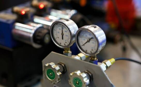 Jakie urządzenia do detekcji gazu spełniają obecne przepisy dotyczące bezpieczeństwa?