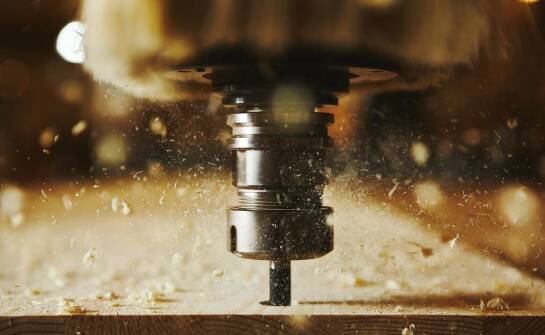 Jakie cechy powinna mieć idealna frezarska głowica do metalu?