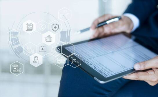 Rola analizy historii życia pacjenta w leczeniu rodzinnych kryzysów