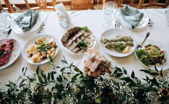 Co sprawia, że nasz catering jest idealny na święta w domu i w biurze?