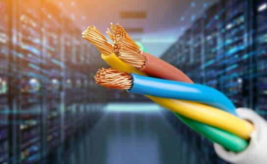 Rola serwerowej obudowy 2U w optymalizacji kosztów utrzymania sprzętu