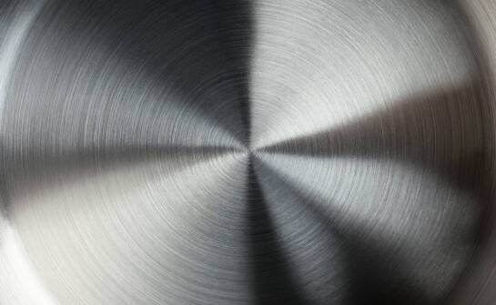 Odporność metalowych mebli na mechaniczne uszkodzenia i korozję