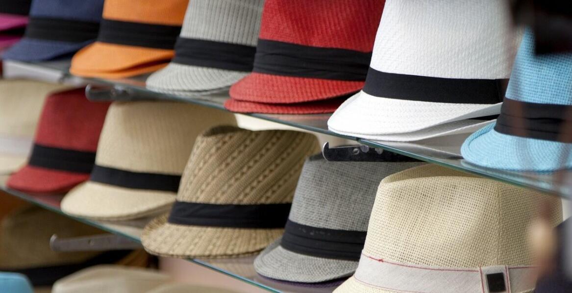 Jak dziecięce czapki z daszkiem chronią przed słońcem i wspierają zdrowie skóry?