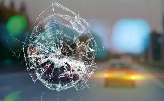 Znaczenie szybkiej reakcji na uszkodzenia samochodowych szyb